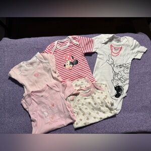 NEW Disney Baby Girls Pink and White Minnie Mouse Short Sleeve Bodysuits 5-Pack